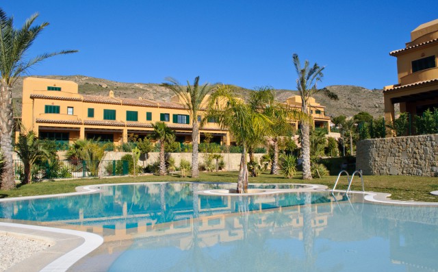 Новые таунхаусы в Бенидорме! 284 000 евро