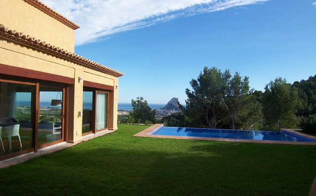 Вилла в Бениссе! 1 295 000 евро